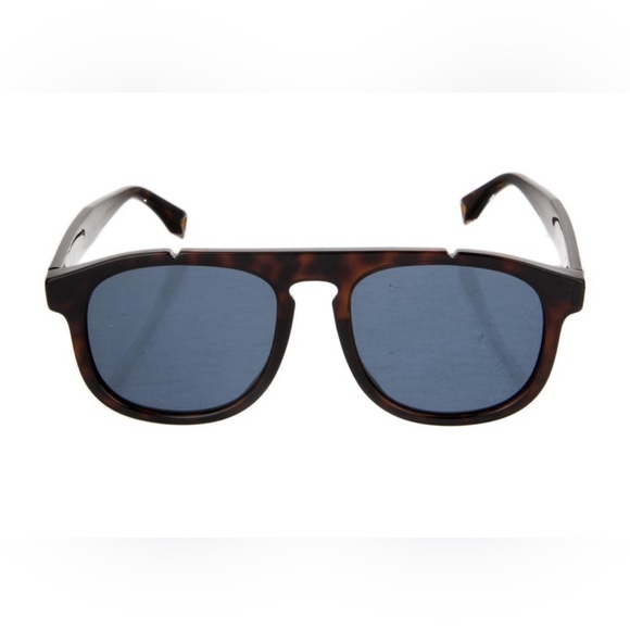 FENDI Wayfarer Sunglasses - Picture 1 of 4